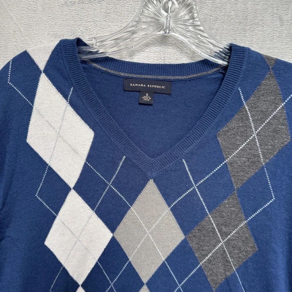 Banana Republic Sweater Mens Small Blue Argyle V Neck Lightweight‎ Knit Pullover